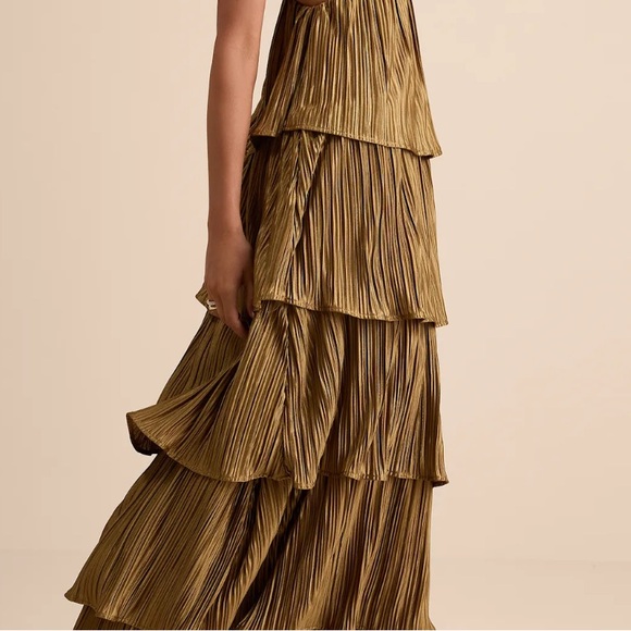 Lulu's Olive Green Tiered Maxi Dress - Picture 5 of 6